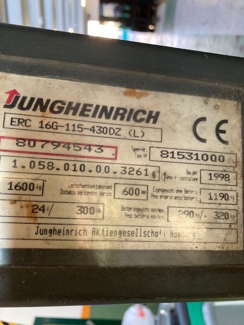 Stoccaore elettrico con pedana JUNGHEINRICH ERC16G