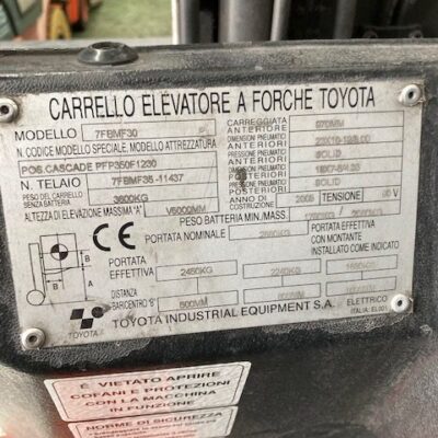 Carrello elevatore elettrico TOYOTA 7FBM30